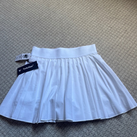 Aritzia Skirts Aritzia Poshmark